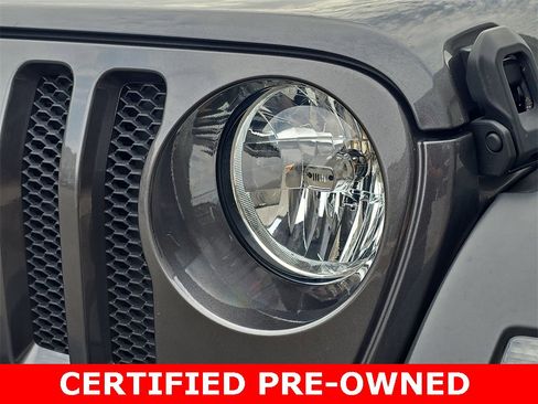 Used 2023 Jeep Wrangler Sport image 28