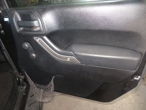 Used 2012 Jeep Wrangler Sport image 23