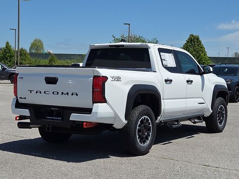 New 2026 Toyota Tacoma TRD Off-Road AWD/4WD image 4