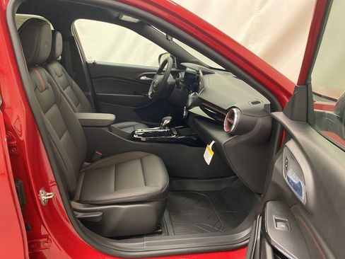 New 2026 Chevrolet Trax RS w/ Driver Confidence Package image 15