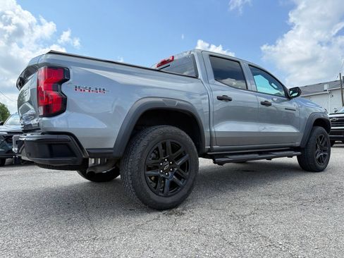 Used 2023 Chevrolet Colorado Trail Boss w/ Technology Package AWD/4WD image 7