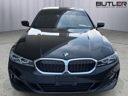 Certified 2023 BMW 330i xDrive Sedan w/ Premium Package AWD/4WD image 9