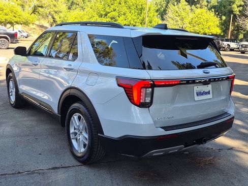New 2026 Ford Explorer Active w/ Active Comfort Package RWD image 4