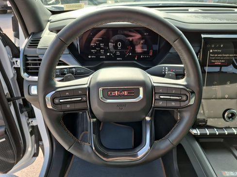 Used 2026 GMC Acadia AT4 w/ Luxury Package AWD/4WD image 23