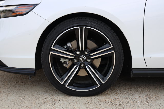 Used 2023 Honda Accord Sport image 8