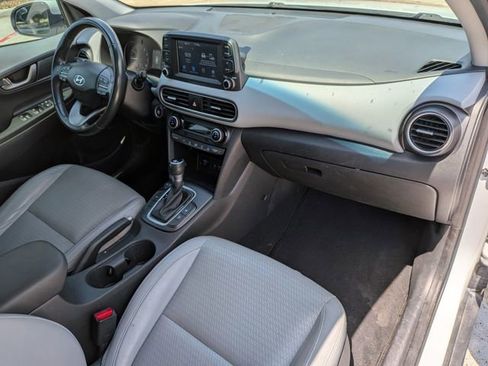 Used 2019 Hyundai Kona Limited FWD image 28