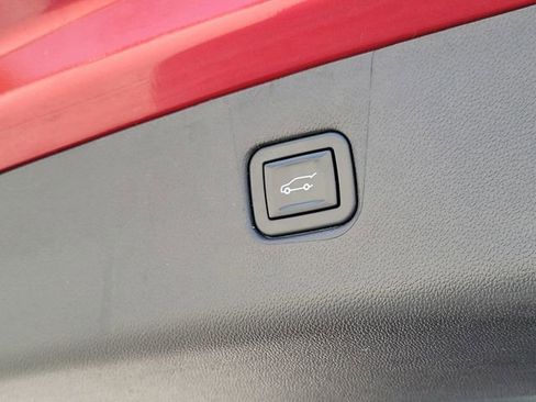 Used 2022 Chevrolet Blazer LT FWD image 26