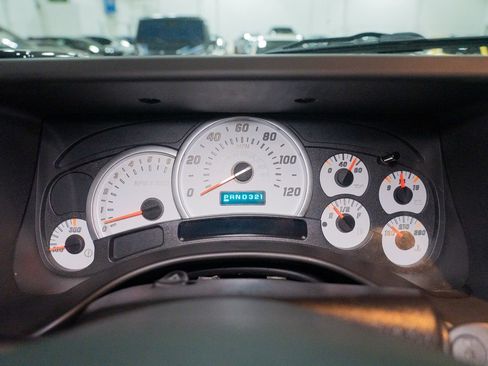 Used 2003 HUMMER H2 w/ Preferred Equipment Group image 52