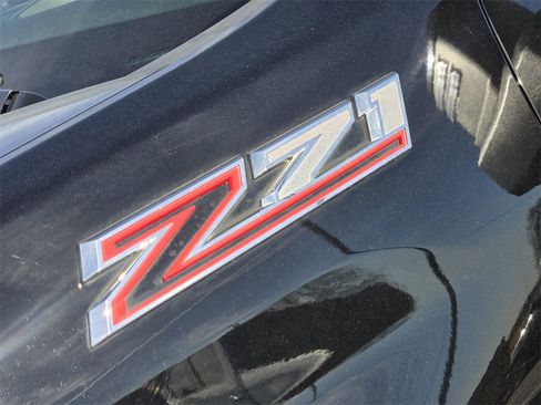 Used 2021 Chevrolet Silverado 2500 LTZ w/ LTZ Plus Package image 10