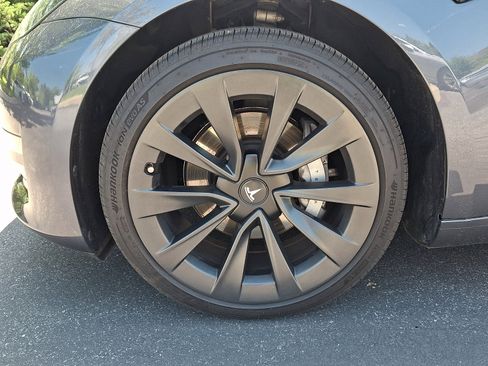Used 2023 Tesla Model 3 Long Range AWD/4WD image 8