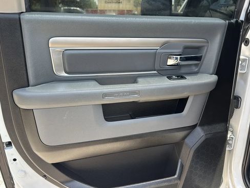 Used 2019 RAM 1500 Classic SLT RWD image 23
