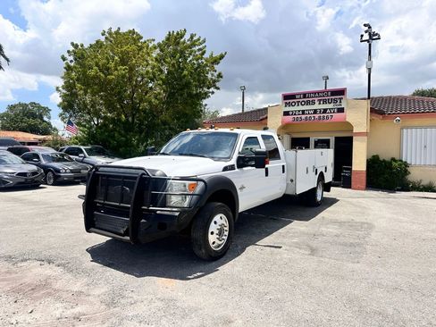 Used 2015 Ford F550 4x4 Crew Cab Super Duty image 3