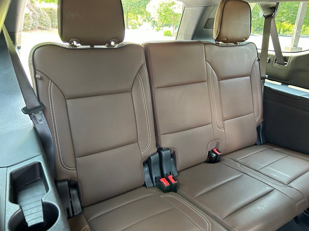 Used 2025 Chevrolet Suburban High Country w/ Sun And Tow Package AWD/4WD image 54