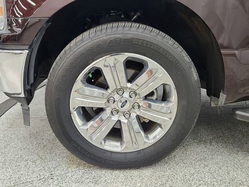 Used 2018 Ford F150 XLT w/ Equipment Group 302A Luxury RWD image 14