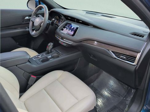 Used 2019 Cadillac XT4 Sport image 34