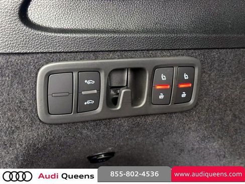 Used 2025 Audi Q7 3.0T Premium Plus w/ Premium Plus Package image 12