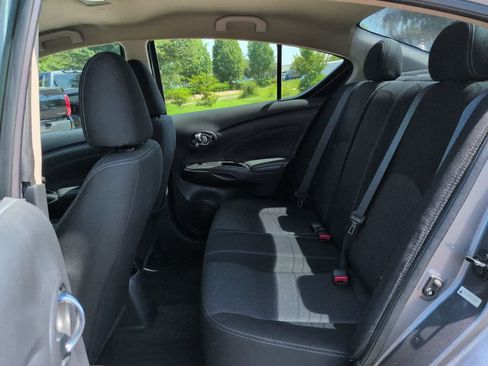 Used 2017 Nissan Versa SV w/ SV Special Edition Package FWD image 13