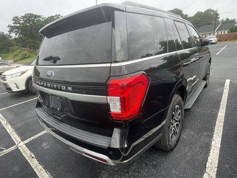 Used 2024 Ford Expedition XLT AWD/4WD image 13