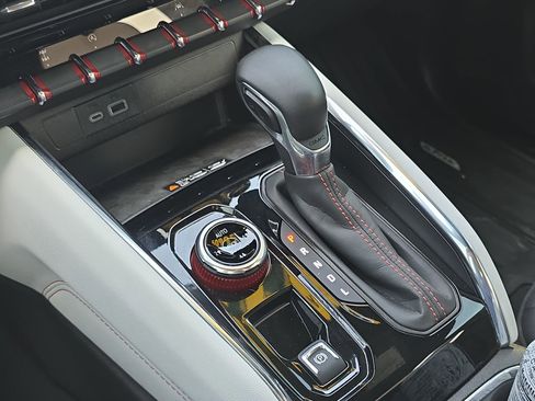 Used 2024 GMC Canyon AT4X image 21