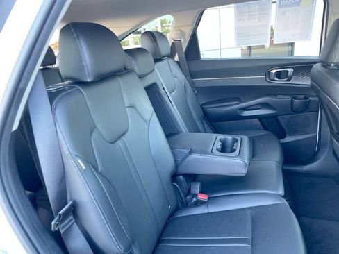 Used 2026 Kia Sorento S FWD image 15