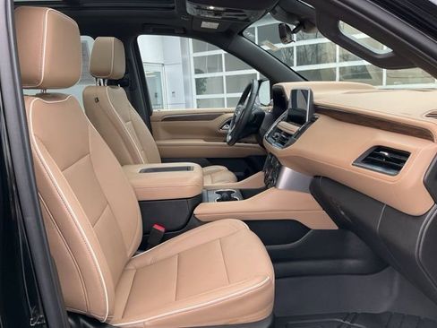 Certified 2023 Chevrolet Suburban Premier image 21