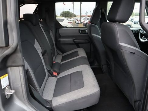 Used 2021 Ford Bronco Big Bend w/ Sasquatch Package image 23