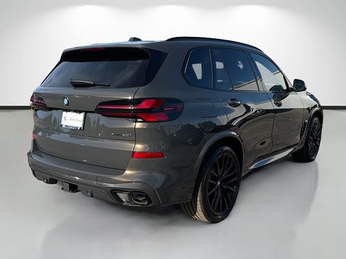 New 2026 BMW X5 xDrive40i w/ M Sport Package AWD/4WD image 3
