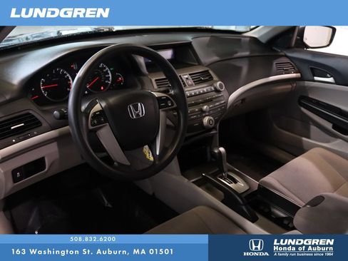 Used 2011 Honda Accord LX image 8