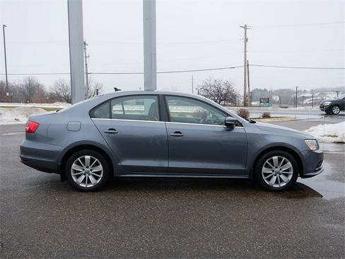 Used 2015 Volkswagen Jetta TDI SE image 8