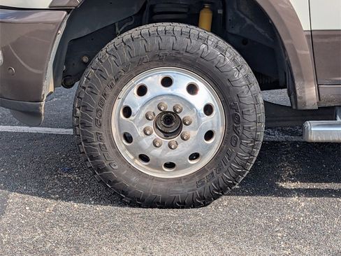 Used 2017 RAM 3500 Laramie Longhorn w/ Convenience Group image 9