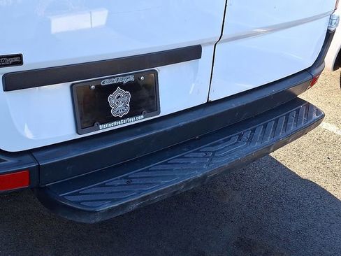 Used 2014 Freightliner Sprinter 2500 image 31