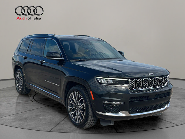 Used 2023 Jeep Grand Cherokee L Summit AWD/4WD image 7