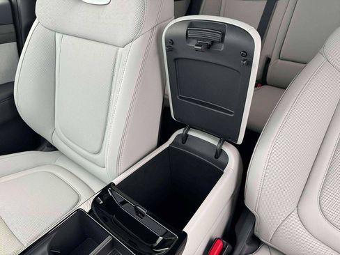 New 2026 Hyundai Tucson Limited AWD/4WD image 18