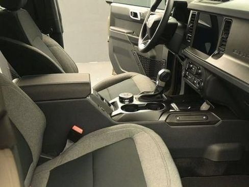 New 2026 Ford Bronco 4-Door w/ Sasquatch Package AWD/4WD image 18
