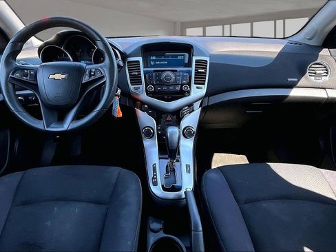 Used 2015 Chevrolet Cruze LT FWD image 16