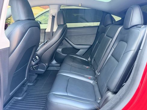 Used 2023 Tesla Model Y Long Range AWD/4WD image 10