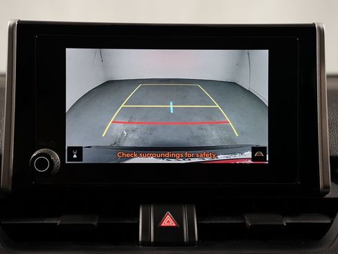 Certified 2025 Toyota RAV4 LE AWD/4WD image 19