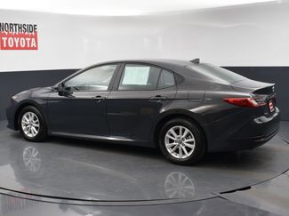 Used 2025 Toyota Camry LE video 2
