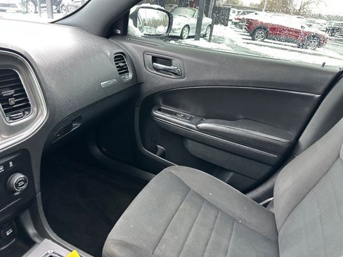 Used 2014 Dodge Charger SXT image 24