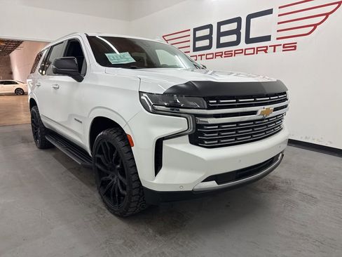 Used 2021 Chevrolet Tahoe Premier w/ Premium Package AWD/4WD image 1