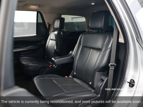 Used 2022 Ford Expedition XLT image 13
