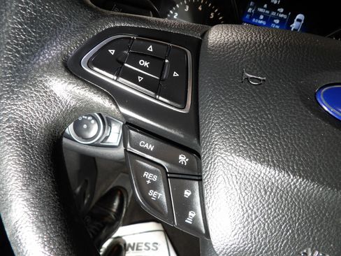 Used 2019 Ford Escape SE AWD/4WD image 16