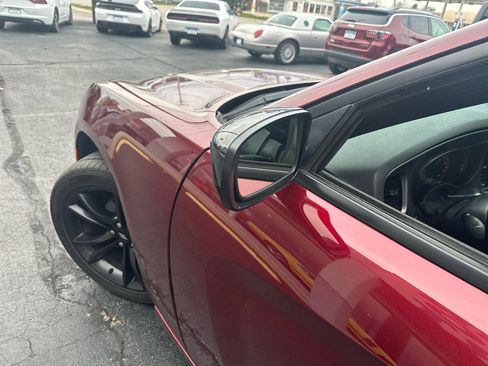 Used 2017 Dodge Charger SXT w/ Plus Group image 12