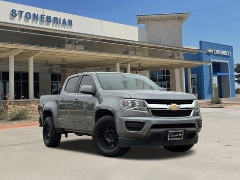 Used 2020 Chevrolet Colorado W/T w/ WT Convenience Package image 2