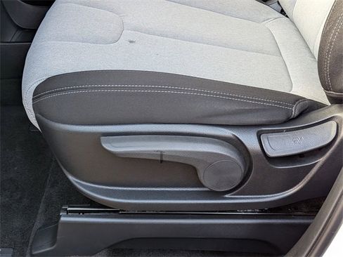 Used 2023 Hyundai Palisade SE image 12