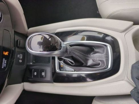 Certified 2022 Nissan Rogue Sport SL image 28