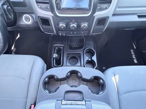 Used 2014 RAM 2500 Tradesman w/ Chrome Appearance Group image 17