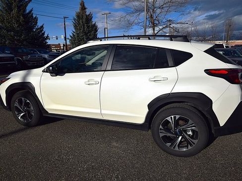Used 2025 Subaru Crosstrek 2.0i Premium image 2