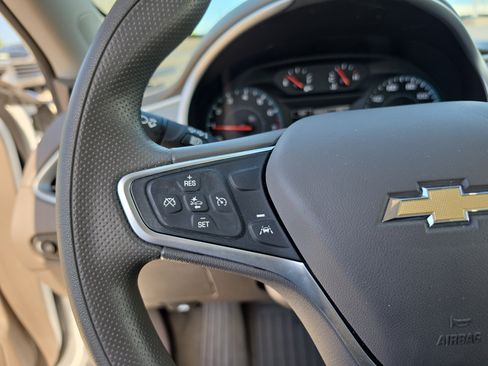 Used 2023 Chevrolet Malibu LS FWD image 20