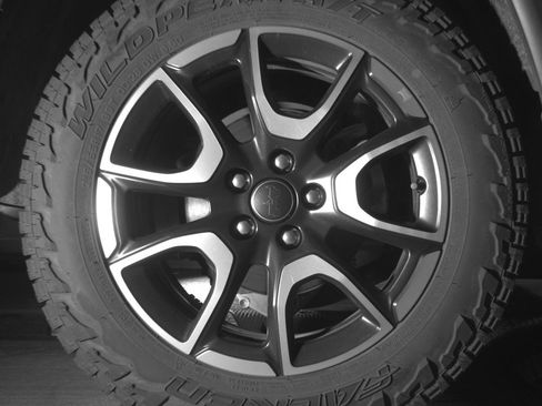 Used 2025 Jeep Compass Trailhawk AWD/4WD image 14